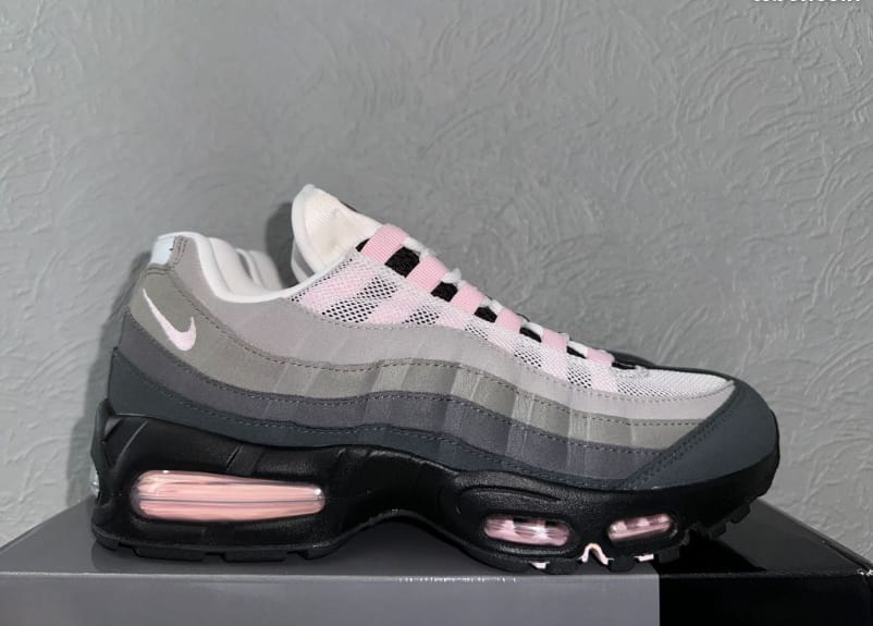 Customer photo review of Nike Air Max 95 'Black Pink Foam' – Women’s