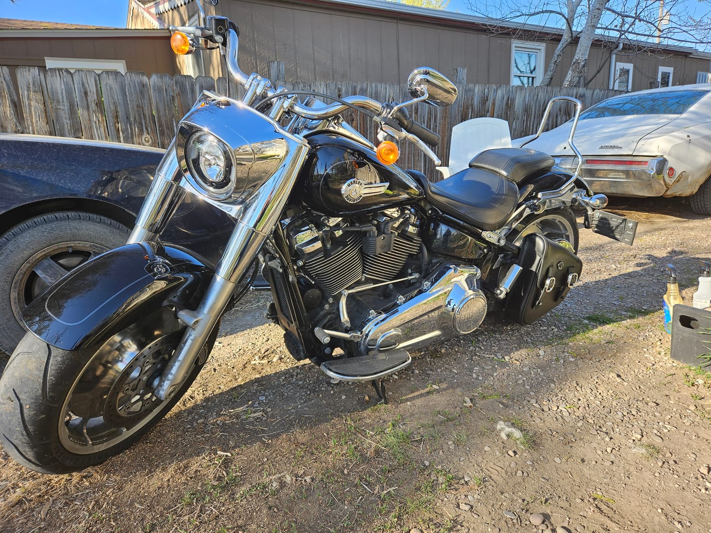 Customer photo review of 3L - Vintage Motorcycle Swingarm Bag for Harley Softail