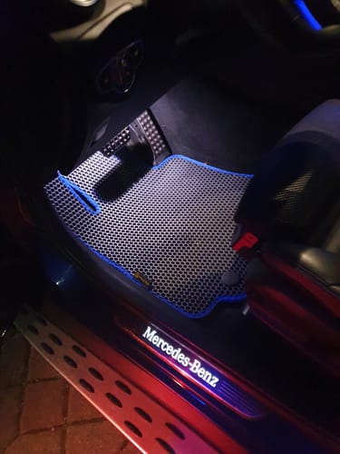 Customer photo review of Dywaniki samochodowe na zamówienie - Przód i tył