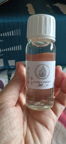 Customer photo review of Fragancia JAZMÍN Y SÁNDALO