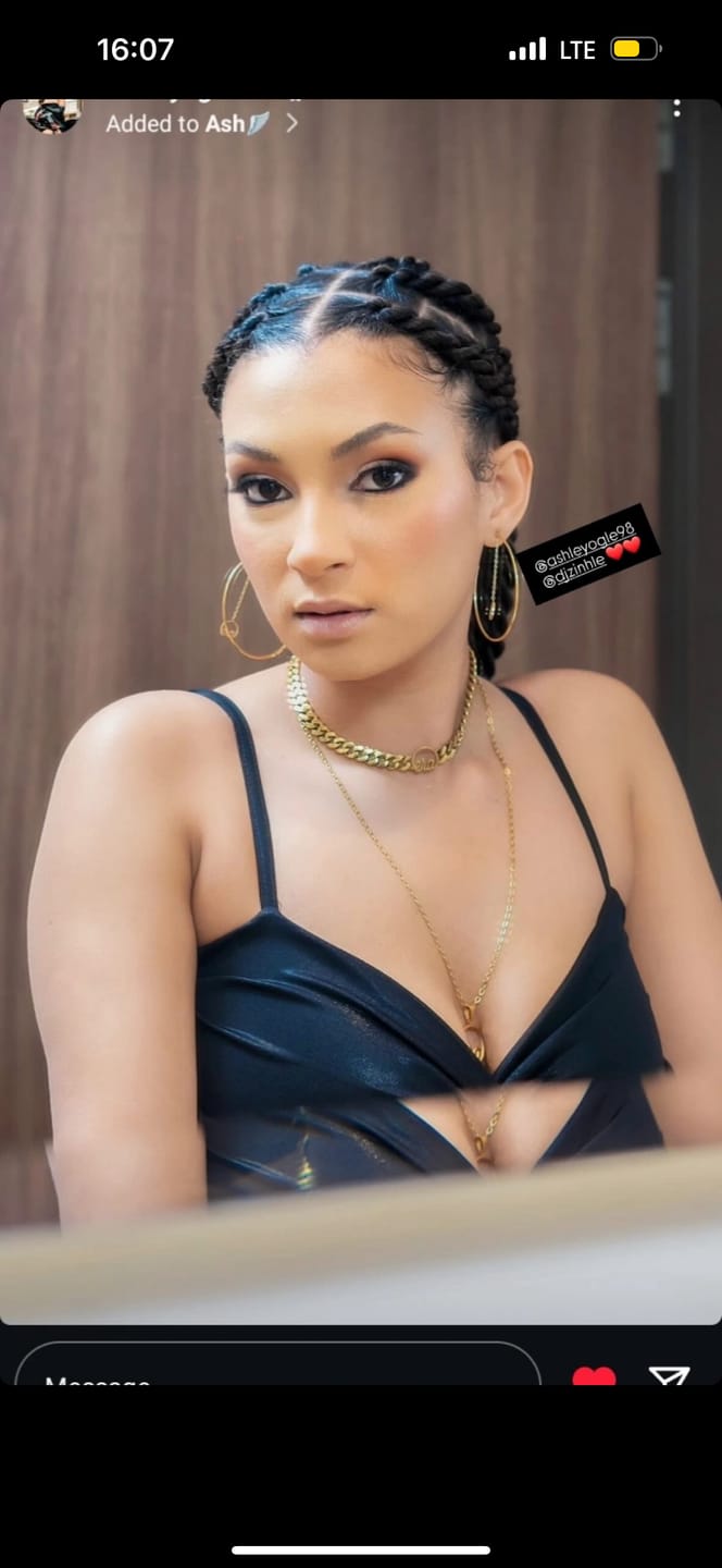 Customer photo review of Gold Era Choker & Necklace Combo