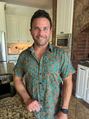 Customer photo review of Men's Abstract Stylish Pocket Button Up Short Sleeve Retro Shirt