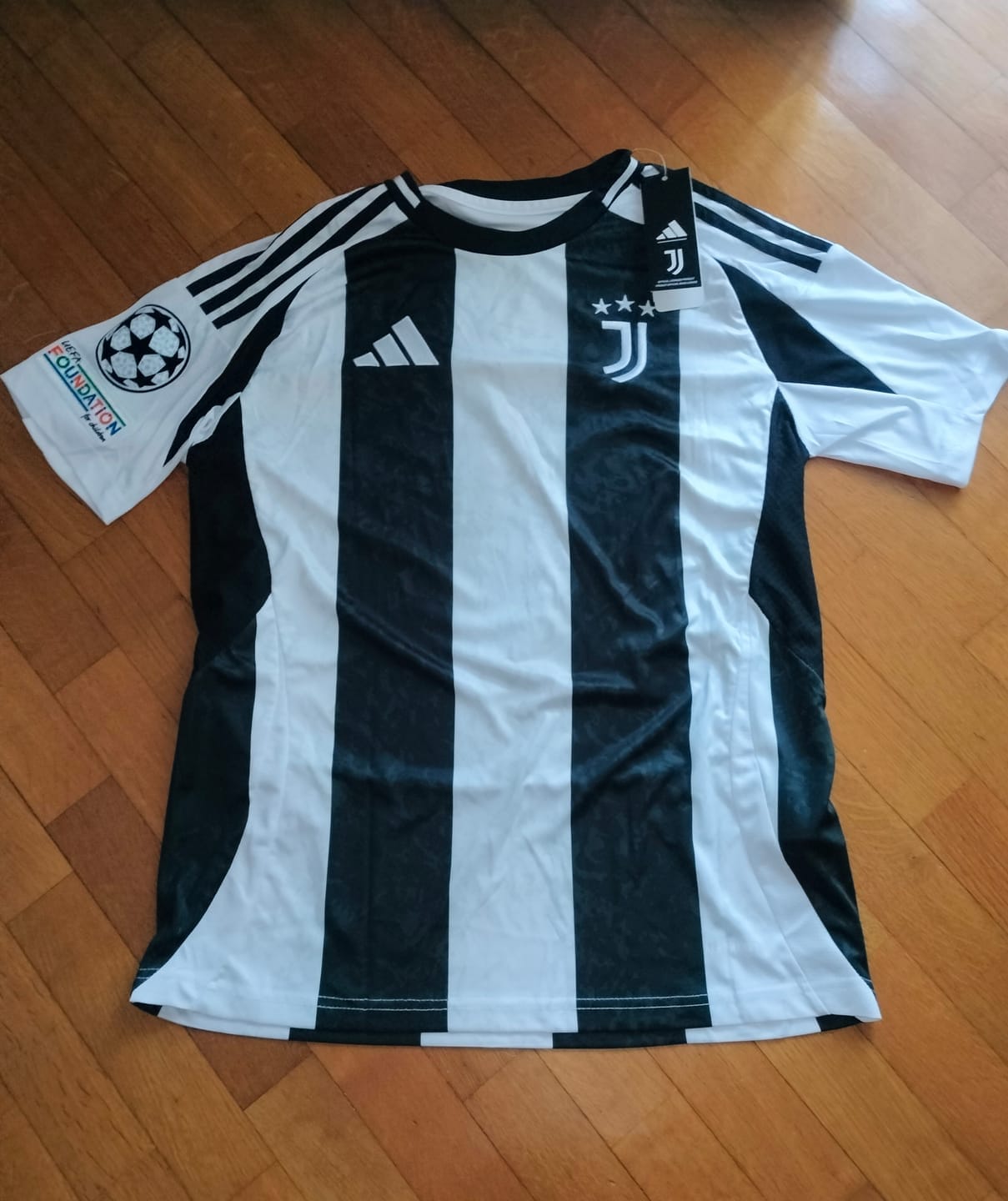 Customer photo review of MAGLIA JUVENTUS HOME 2024/25