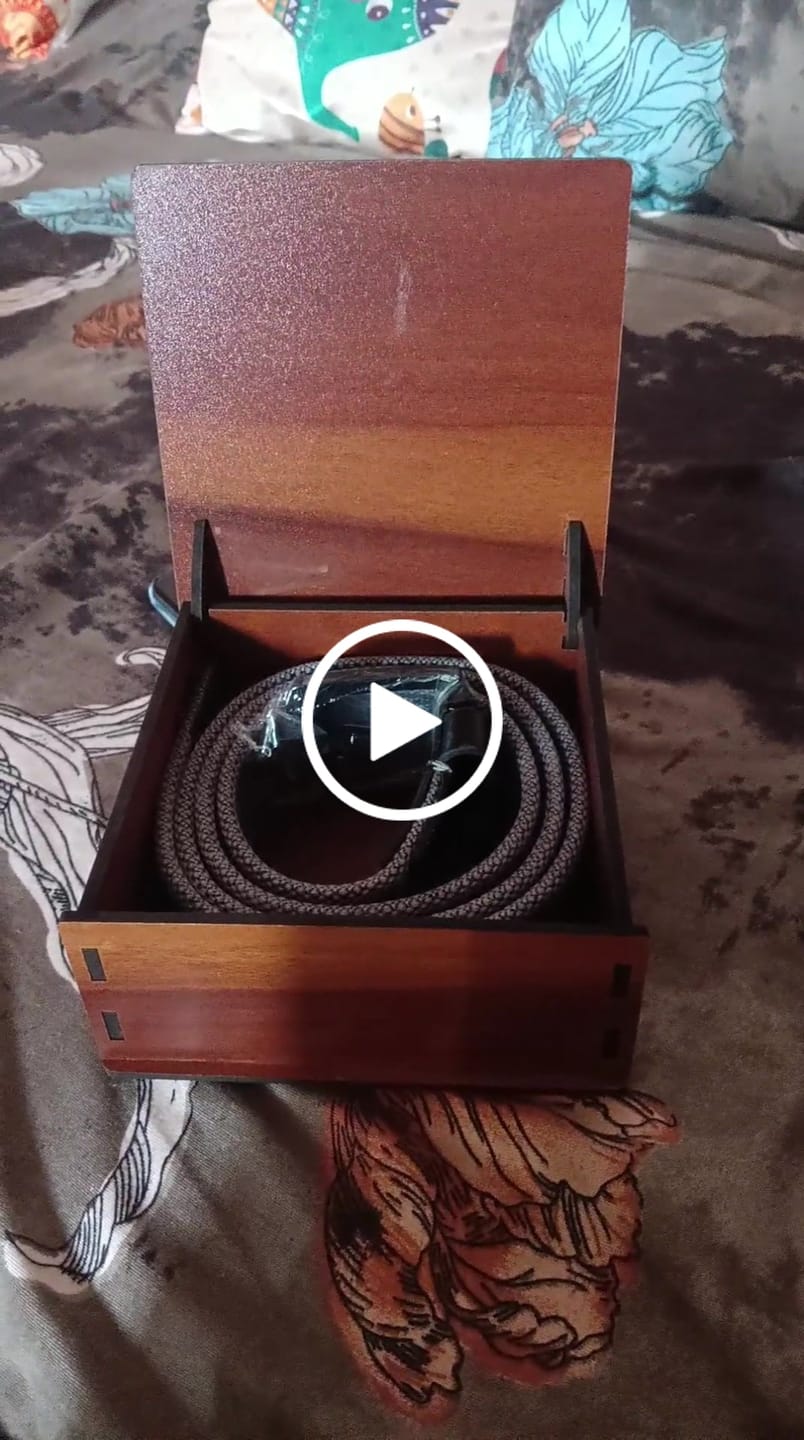 Customer video review of Bacca Bucci Water-Washed Canvas Belt with Genuine Leather Component