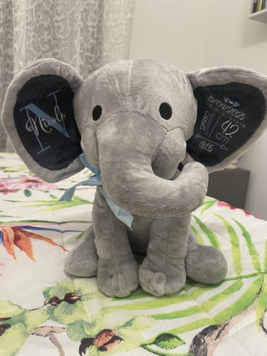 Customer photo review of Elefante coccoloso - Peluche per bambini