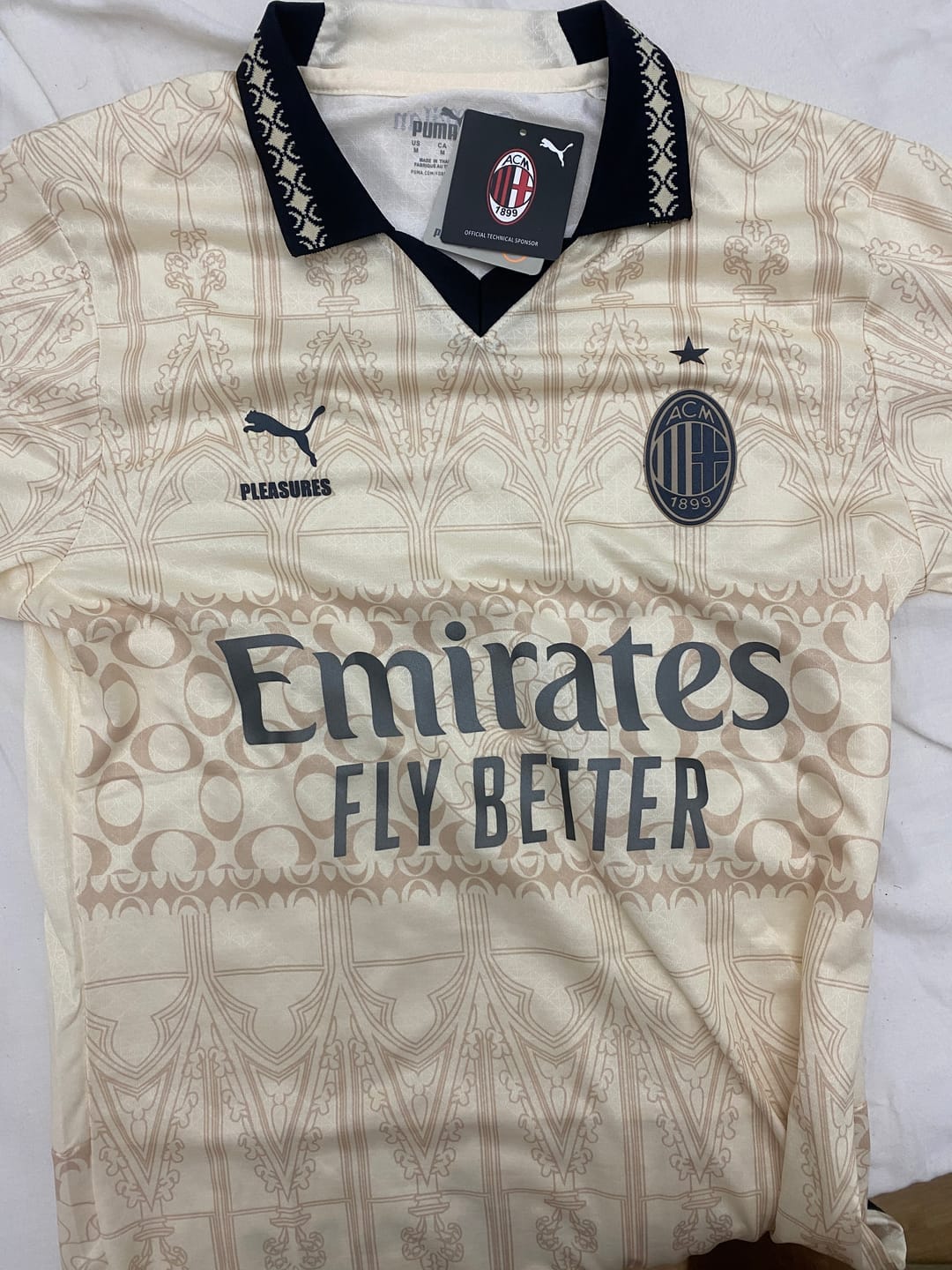 Customer photo review of MAGLIA MILAN SPECIAL EDITION 2024/25