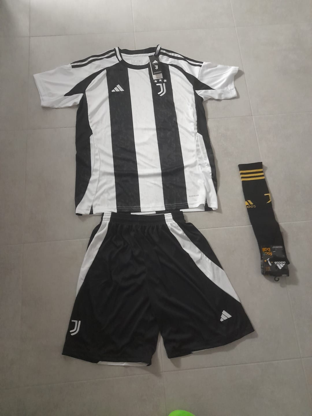 Customer photo review of MAGLIA JUVENTUS HOME 2024/25