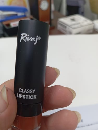 Customer photo review of Rivaj Classy Lipstick