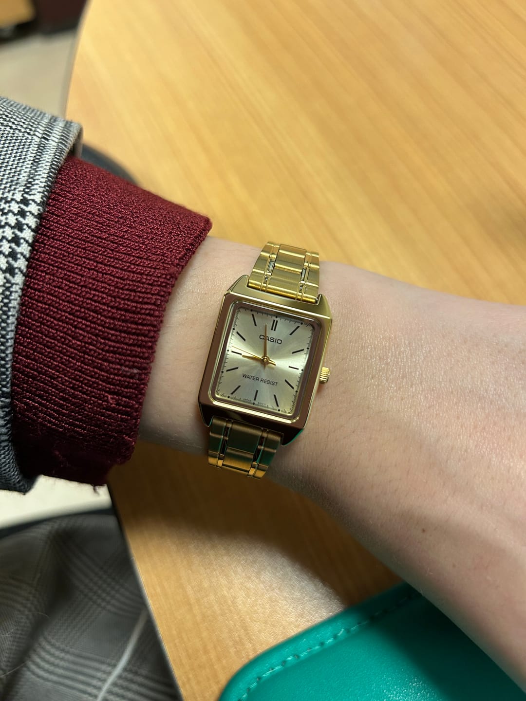 Customer photo review of Reloj Casio Tank Análogo LTP-V007G-9E Dorado