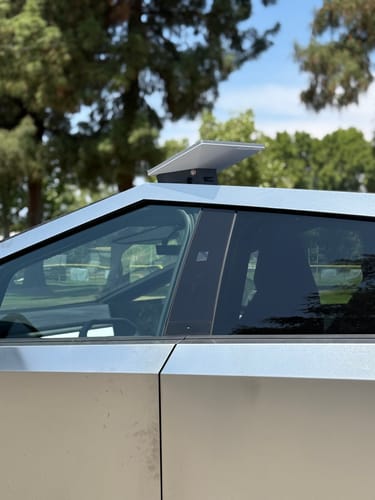 Customer photo review of Ravion® battery for Starlink Mini