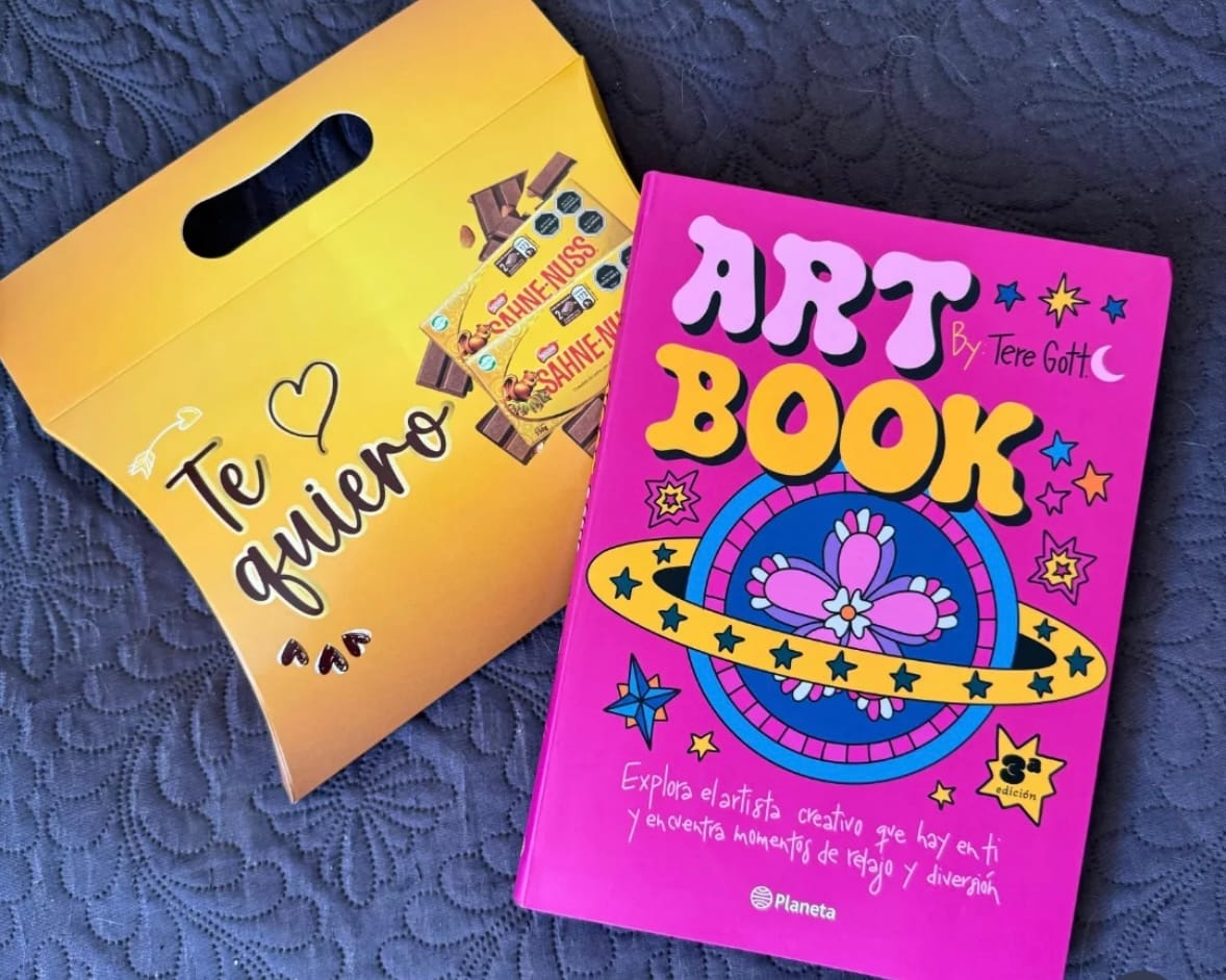 Customer photo review of ARTBOOK