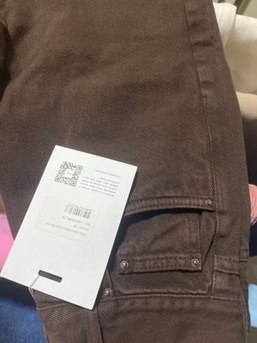 Katielle L. review of Calça Jeans Reta Araçá Marrom Escuro image 1 out of 1