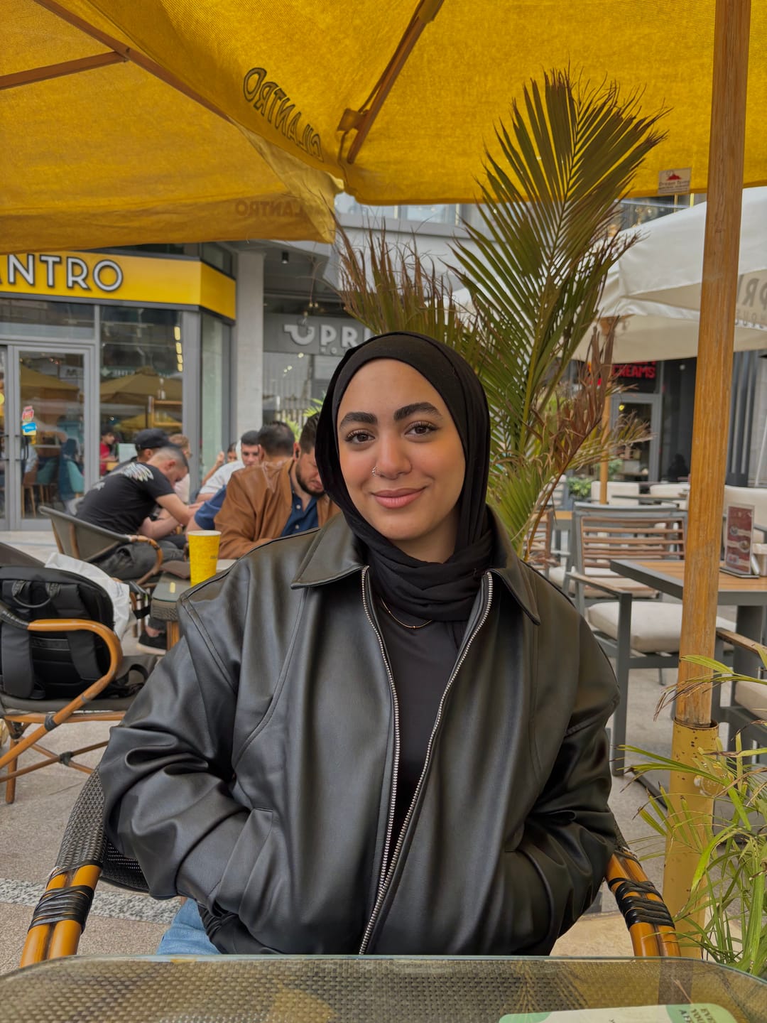 Customer photo review of Vintage leather jacket - Black