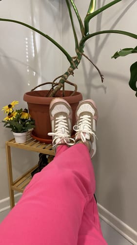 Customer photo review of Zapatilla A3 Retro - Rosa
