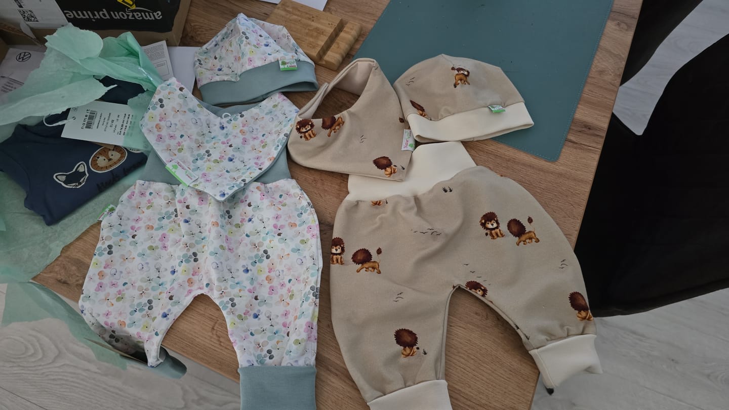 Customer photo review of Naturkind Biomode ® 3-teiliges MitwachsSet für Babys - Vintage Löwe sand ★exklusiv★
