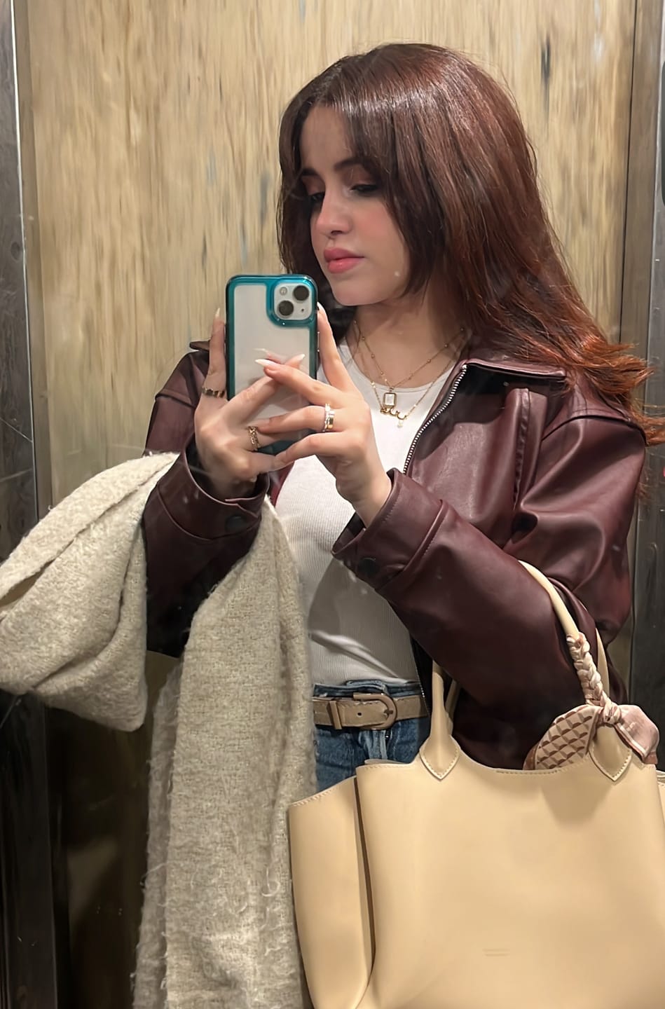 Customer photo review of Vintage leather jacket - Burgundy