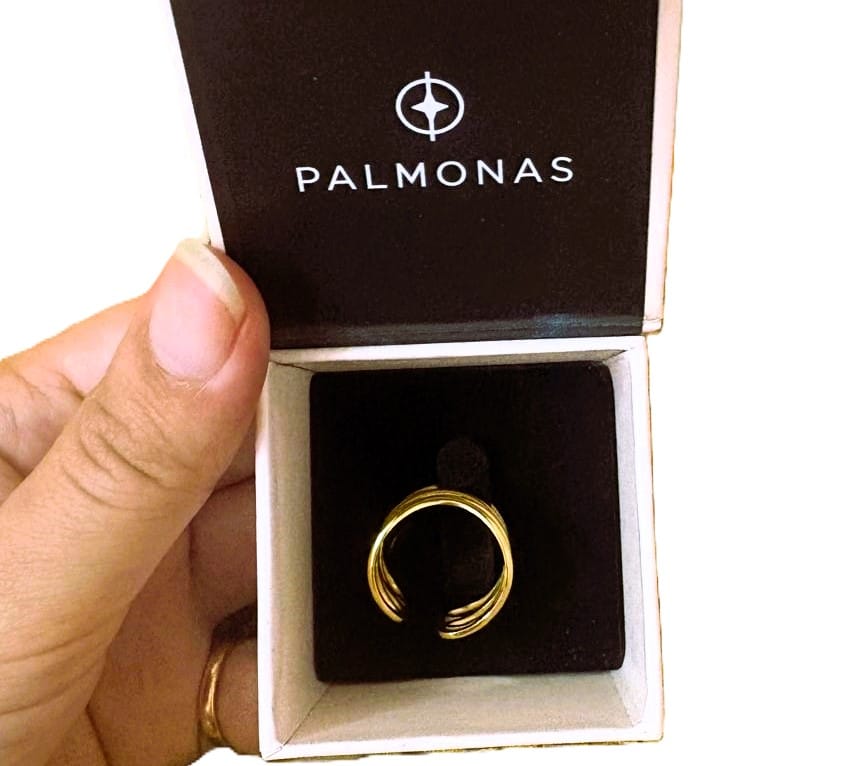 Customer photo review of Layered Opening Gold Ring