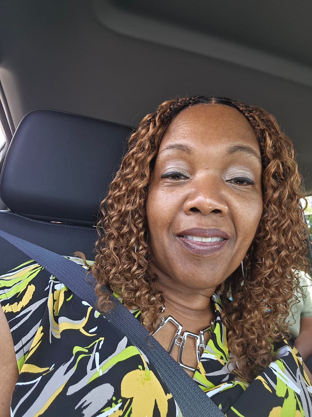 Customer photo review of Kiki - 16" Pre Bleached Swiss HD Lace Human Hair Curls Full Lace Knotless Boho Box Braided Wig