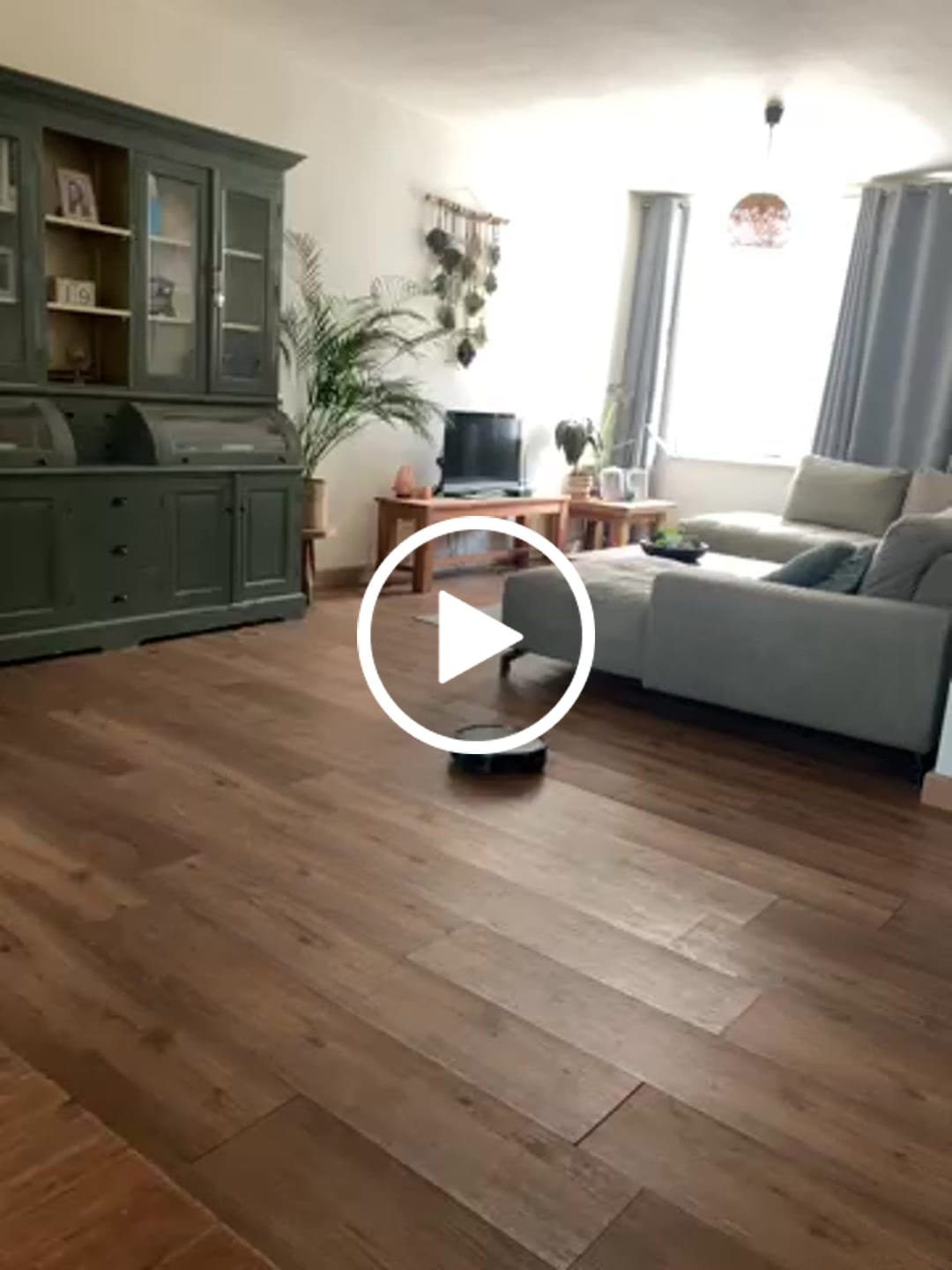 Customer video review of Robotstofzuiger SMART met Dweilfunctie en Laadstation