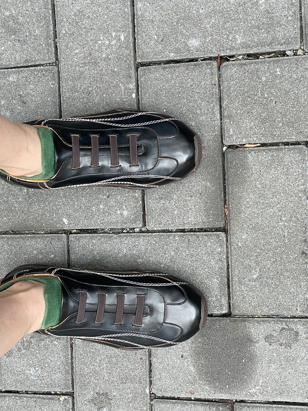 Customer photo review of Cienna 𝄢  Wavy Stitch Retro Sneakers
