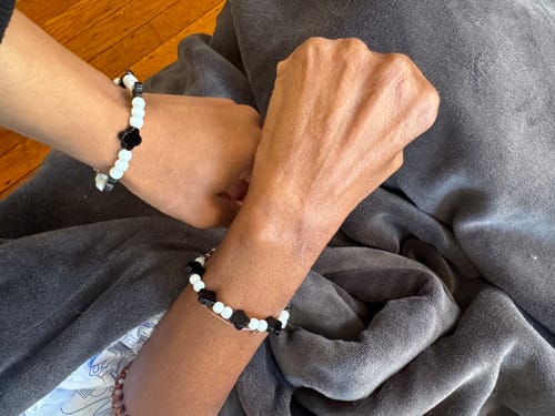 Customer photo review of 15.5" 12mm Black onyx/agate four leaf clover/quatrefoil beads