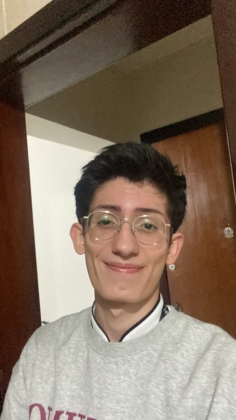 Customer photo review of Teo