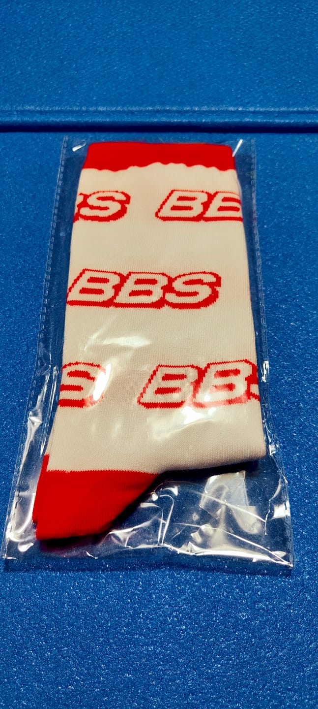 Customer photo review of Street Society Socken "BBS" weiß/rot