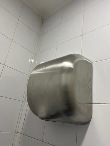 Customer photo review of Secador Manos Potente Acero Inox Automatico Bajo Consumo Color Gris