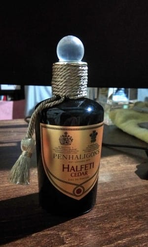 Customer photo review of Penhaligon Halfeti Cedar - Eau de Parfum 100ml