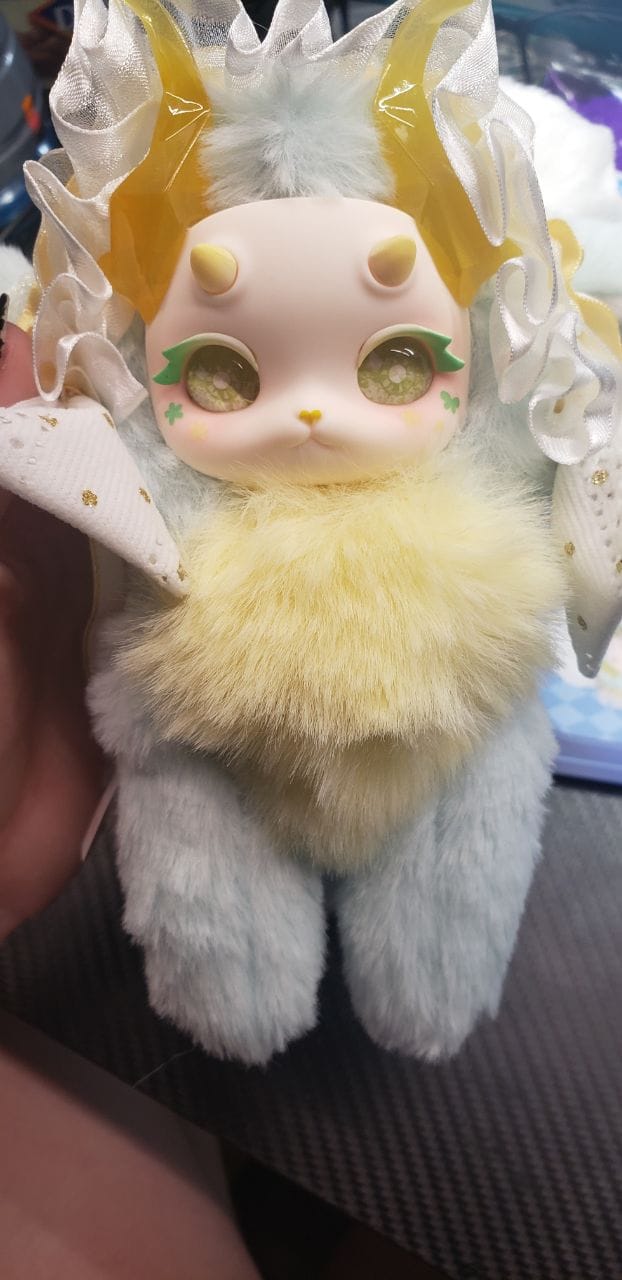 Customer photo review of Tutulong Third Generation Fantasy Biology Colorful Crystal Series Plush Blind Box