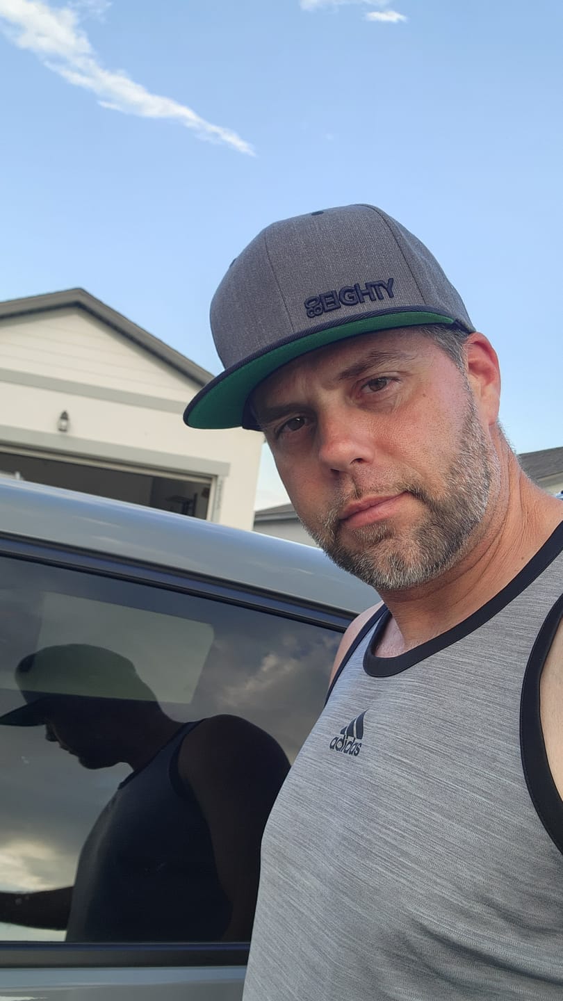 Customer photo review of 80Eighty® Classy 3D Hat