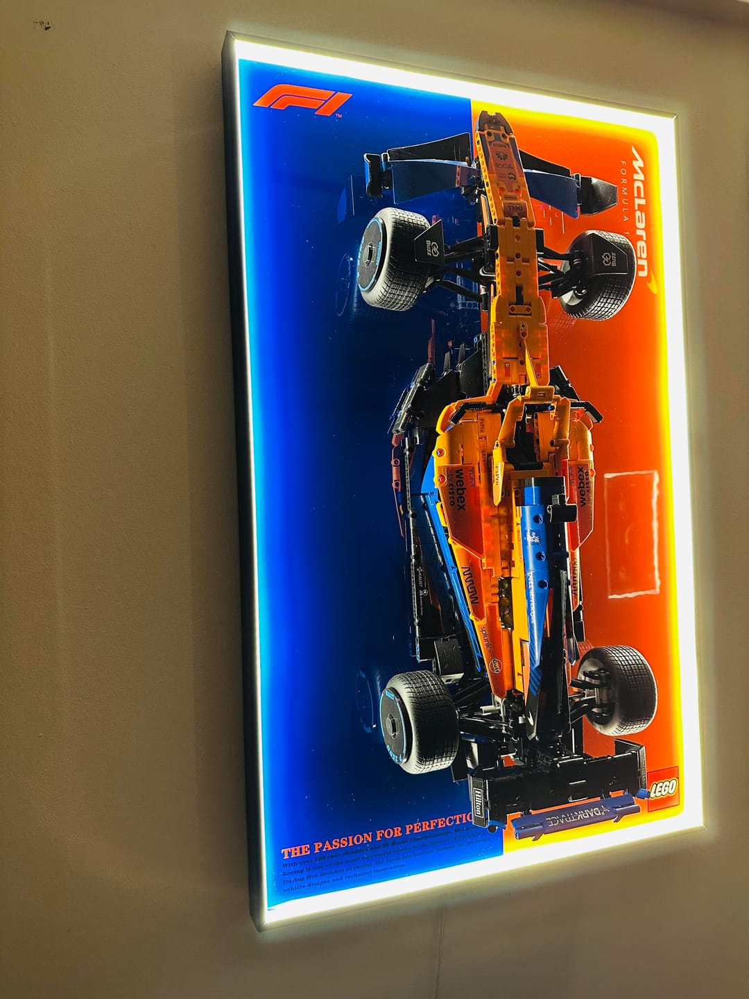 Customer photo review of LED Wall Display Frame for LEGO® Technic McLaren F1 42141 Showcase