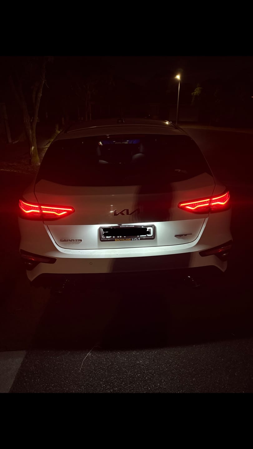 Customer photo review of T10 LED Bulb