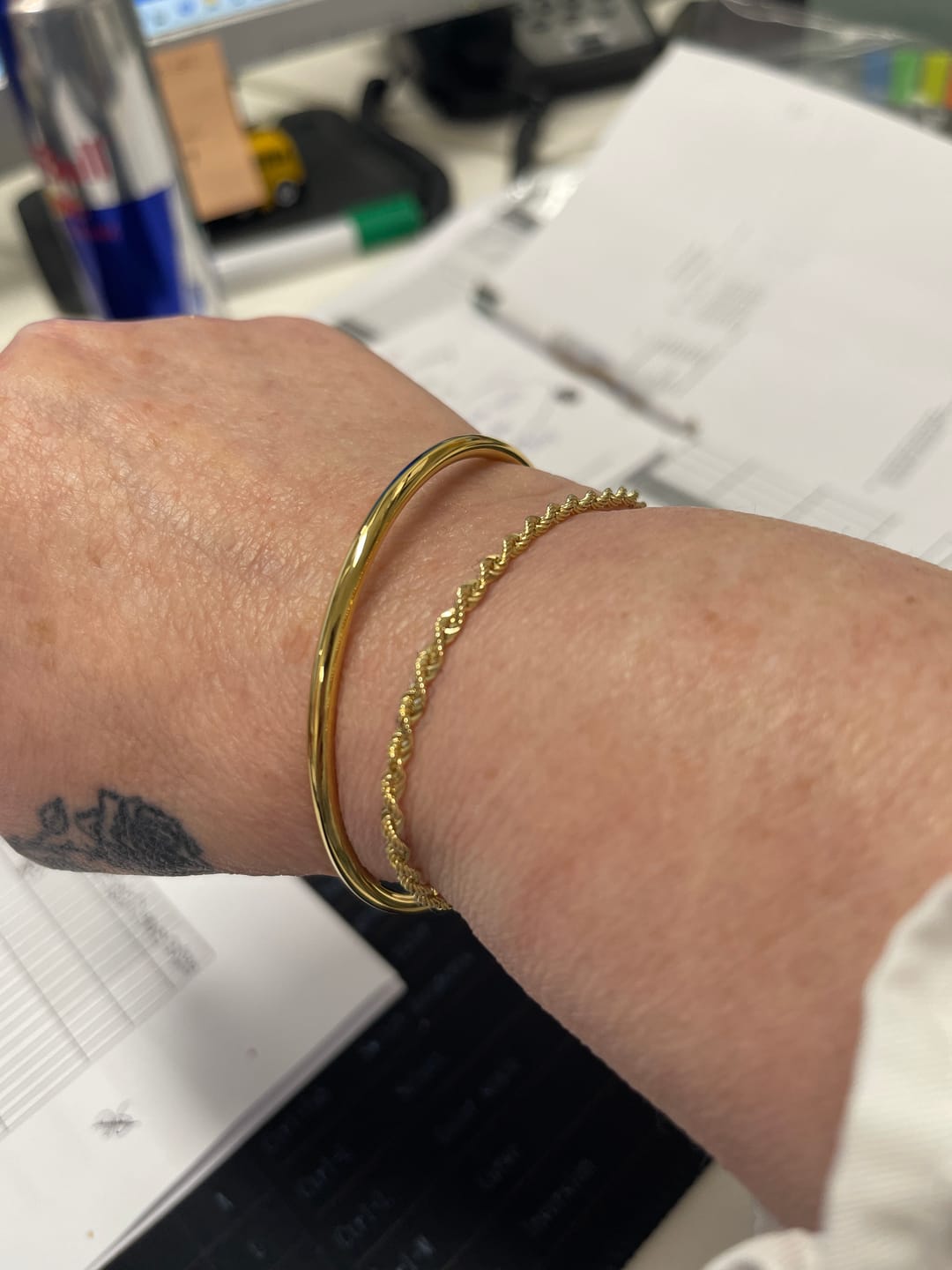 Customer photo review of Solid Golf Bangle 3mm Gold Layered
