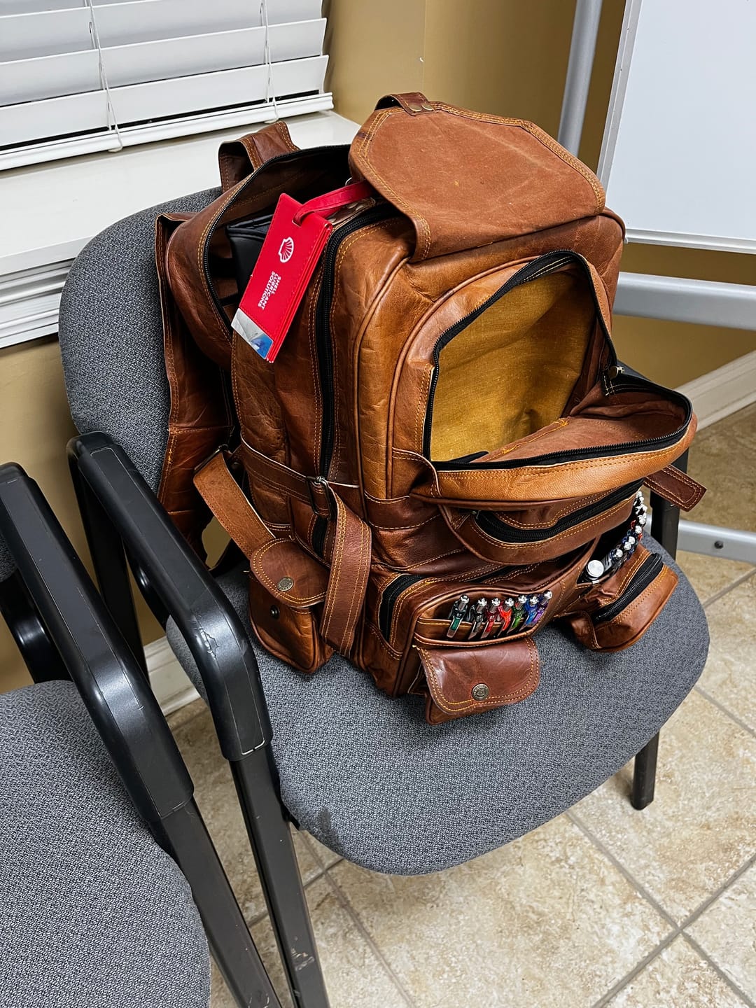 Customer photo review of Large Vintage Leather Travel Rucksack Bag