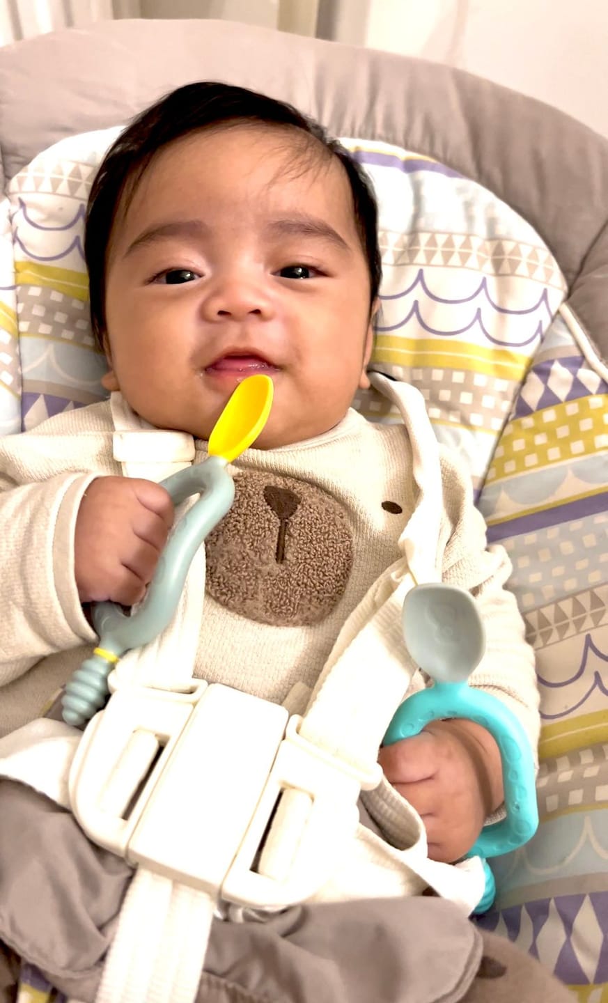 Customer photo review of zArchive Baby Weaning Spoons: 2 Pack Spoon & Dipper - Dippit™