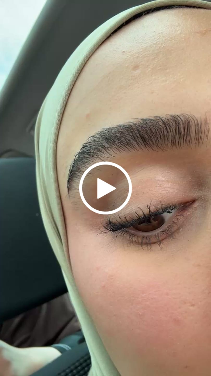 Customer video review of SÉRUM AURA LASH