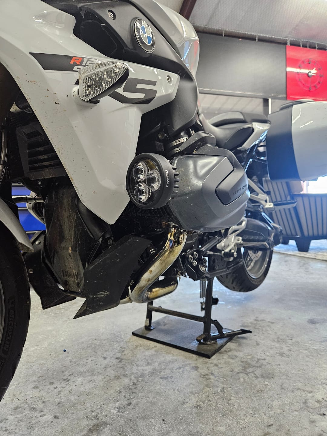 Customer photo review of D3 LED Driving Light Pods with DataDim™ Technology