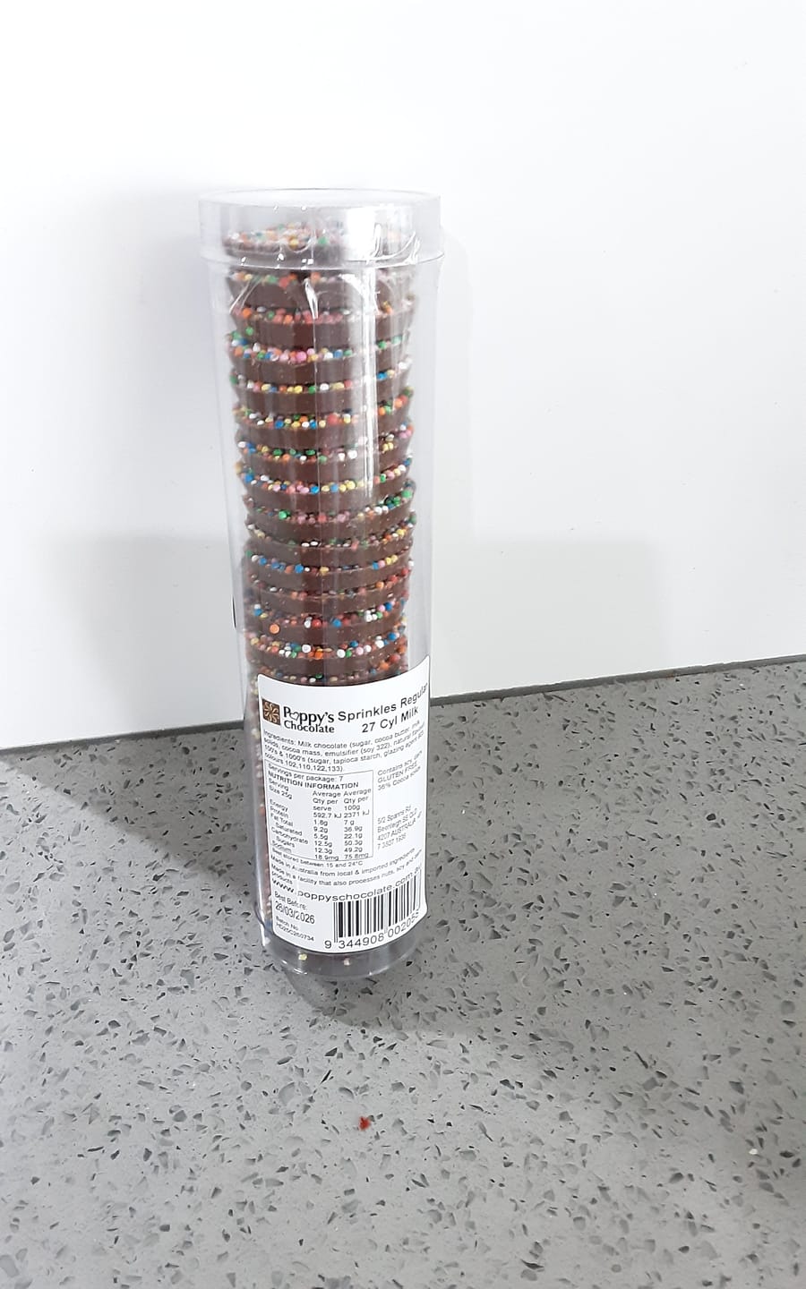 Customer photo review of Sprinkles Milk Chocolate Regular size 27/cylinder