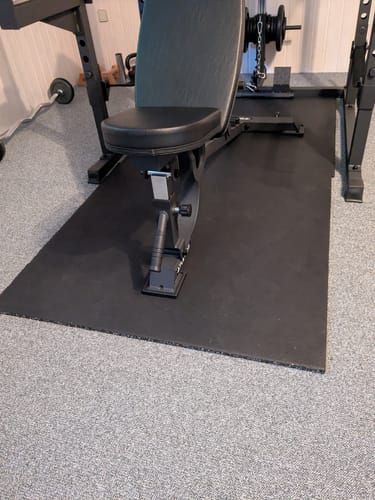 Customer photo review of 1m² SolidProtect 15mm Bodenschutzmatte | 100x100cm