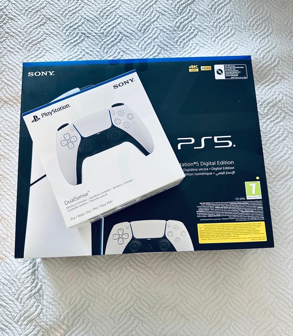 Customer photo review of PS5 Slim Digital + Extra DualSense