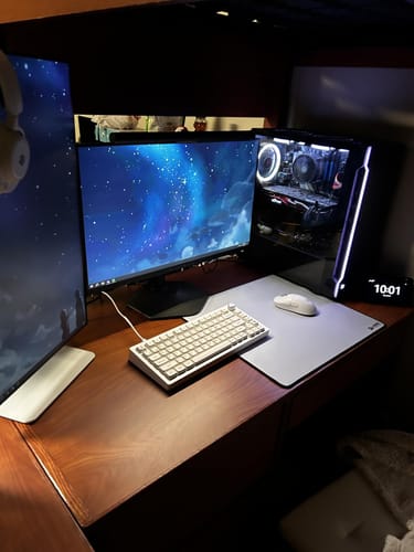 Customer photo review of LYMAX Computer Monitor Light Bar with Wireless Remote Control Multiple Screen lamp Dimmer Switch