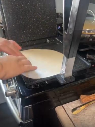 Customer photo review of Presa Pan - 10 Inch Non Stick Tortilla Pan