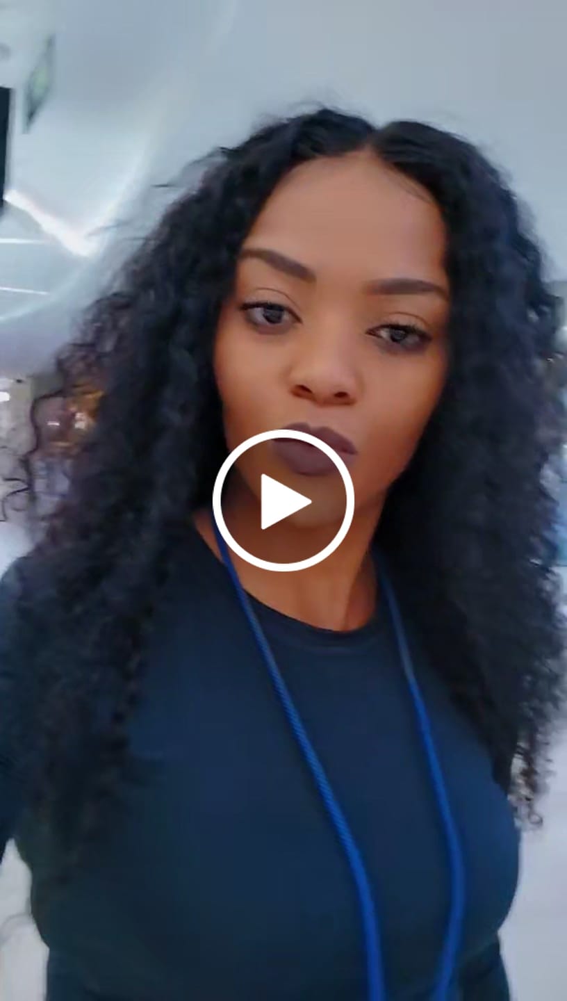 Customer video review of Deep Weave Full Frontal 16 Inch Wig