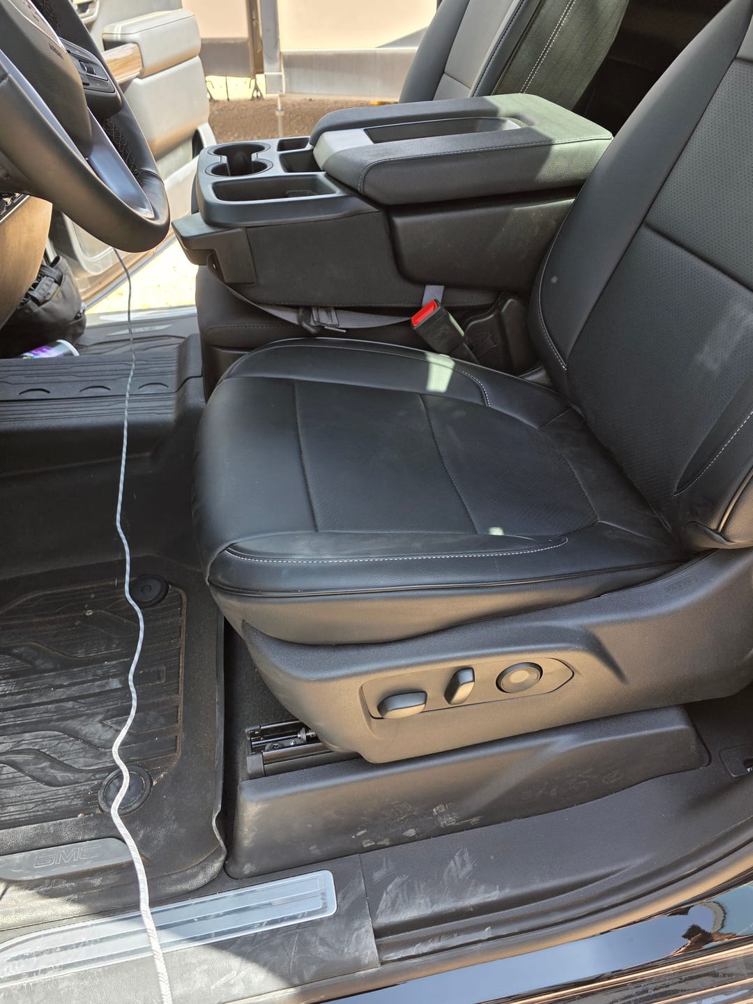 Customer photo review of 2019+ GMC Sierra Premium Custom Leather Seat Covers