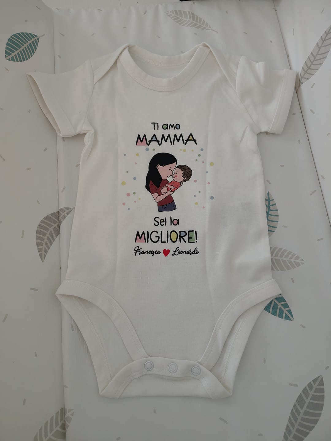 Customer photo review of Festa della mamma - Body personalizzato per neonato per la Festa della Mamma e del Papà