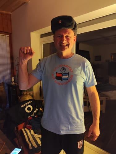 Customer photo review of PREMIUM SHIRT UNISEX • SOLIDARITÄT MIT NIKARAGUA