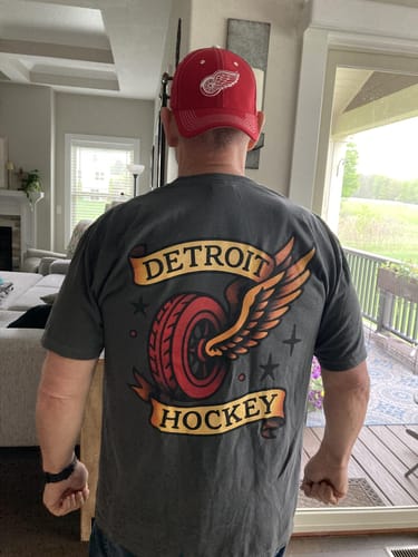 Customer photo review of Detroit HC T-Shirt