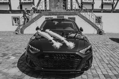 Customer photo review of Auto-Hochzeitsschmuck Motorhaube - ANNA Weiss
