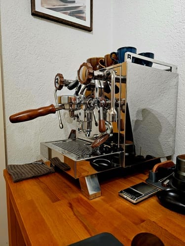 Customer photo review of Hybrid LM/NS & E61 Portafilter - Versatile Bottomless & Spouted